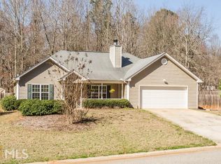 527 Greenfield Dr, Statham, GA 30666