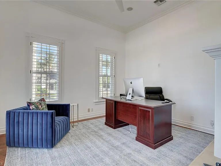 1551 Gulf Shore Blvd S — Photo 11