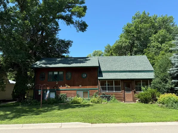 248 N 4th St, Dawson, MN 56232