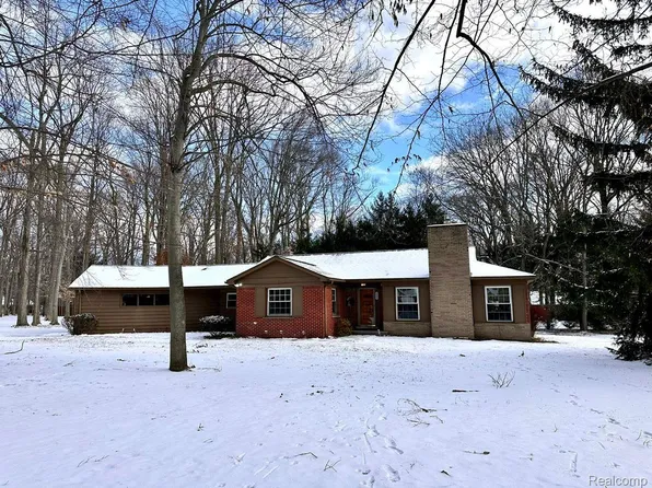 16840 Mayfield St, Livonia, MI 48154