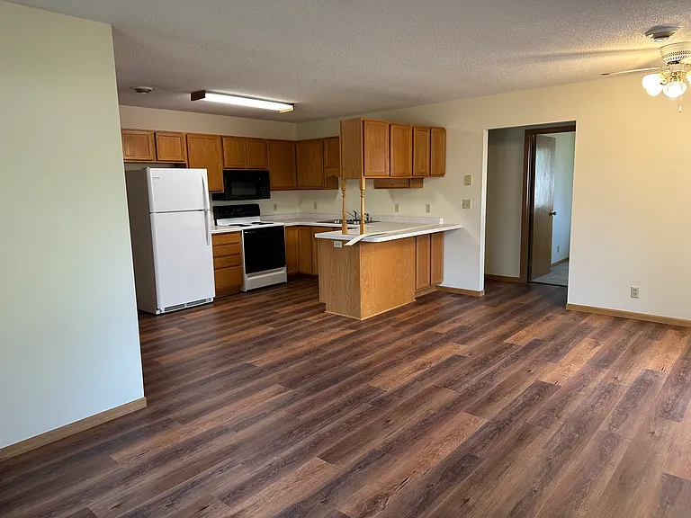 3323 Sundet Rd — Photo 5