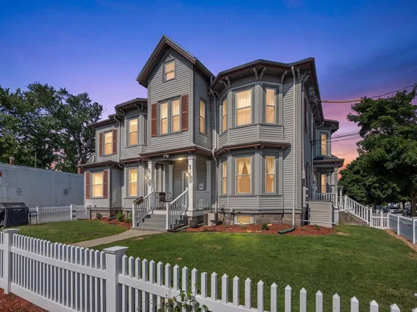 659 Moody St, Waltham, MA 02453