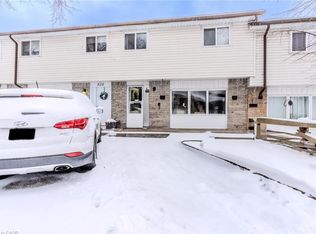 523 Parkview Cres #9, Cambridge, ON N3H 4Z9