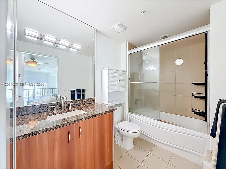 300 S Biscayne Blvd #L-1016 — Photo 15