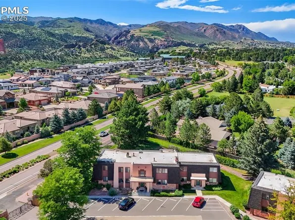 2973 Mesa Rd APT C, Colorado Springs, CO 80904