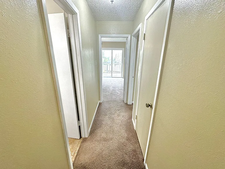 214 Timberline St — Photo 15
