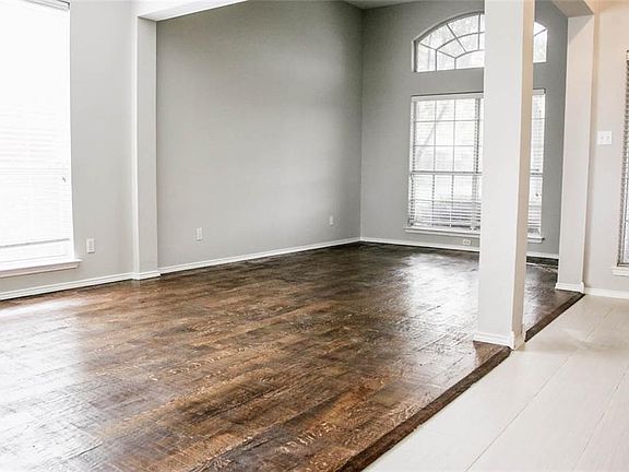 4th image of 2713 Dover Dr