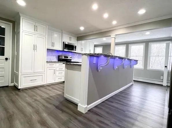 52 Birge Avenue, Windsor Locks, CT 06096