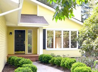 3115 108th Ave SE, Bellevue, WA 98004