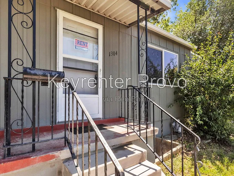 1304 E 520 South St — Photo 24