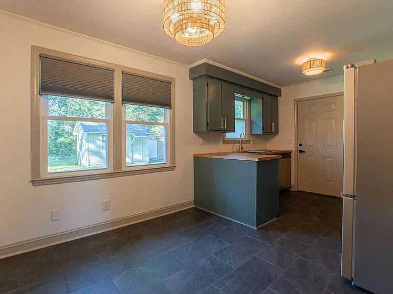 4295 Dorsey Dr — Photo 14