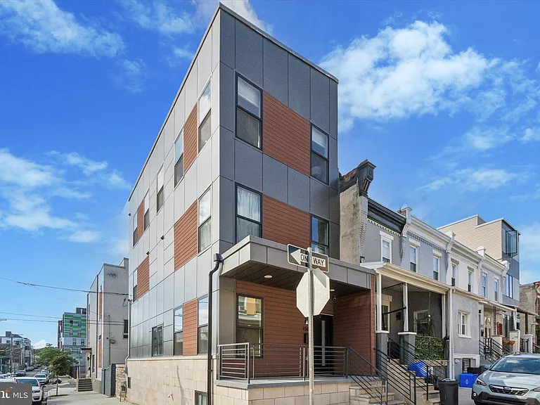 1500 N Myrtlewood St — Photo 24