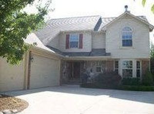 22061 Wagonwheel Dr, Brownstown, MI 48183