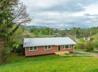 236 Haywood Dr, Canton, NC 28716