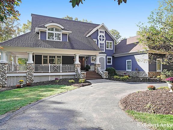 3rd image of 4717 Old Grand River Trl NE