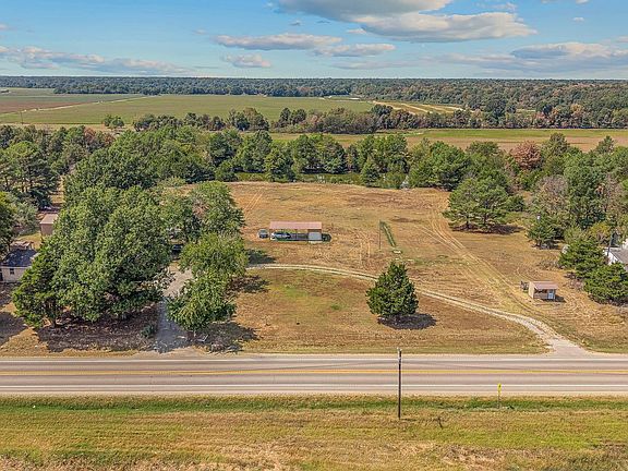 2nd image of 3429 Highway 135