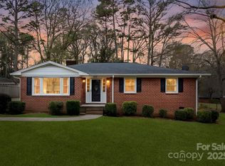 2030 Leslie Dr, Gastonia, NC 28054