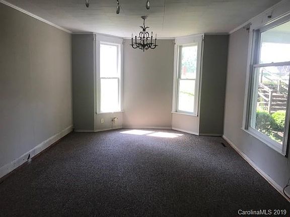 4th image of 221 Wilson St NW