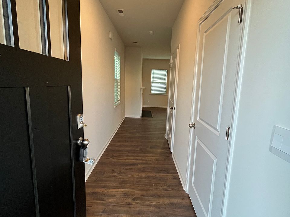 14207 Penbury Ln Charlotte NC Zillow