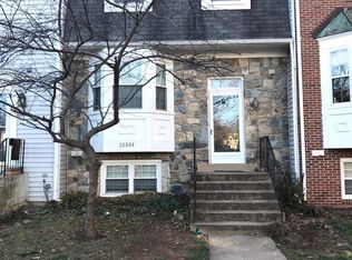 12334 Field Lark Ct, Fairfax, VA 22033