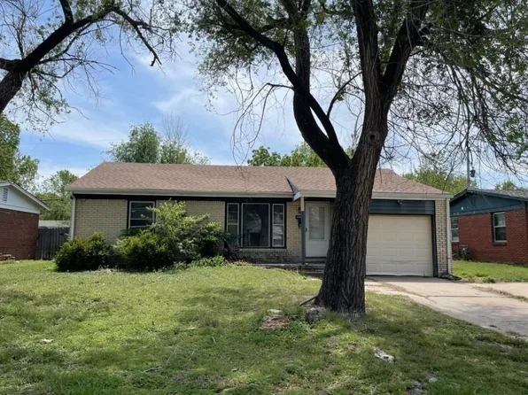 1307 E Alturas St, Wichita, KS 67216