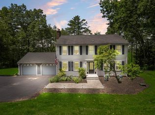 7 Dearborn Ln, Bedford, NH 03110