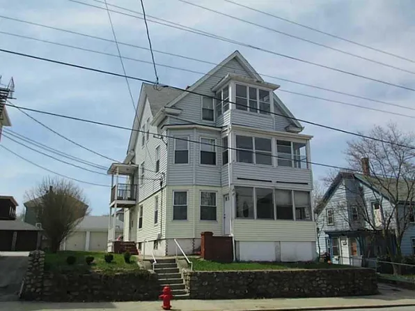 388 Wood Ave, Woonsocket, RI 02895