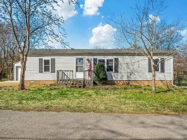 116 Nall Ave, Centerville, TN 37033