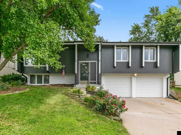 14435 Weir Cir, Omaha, NE 68137