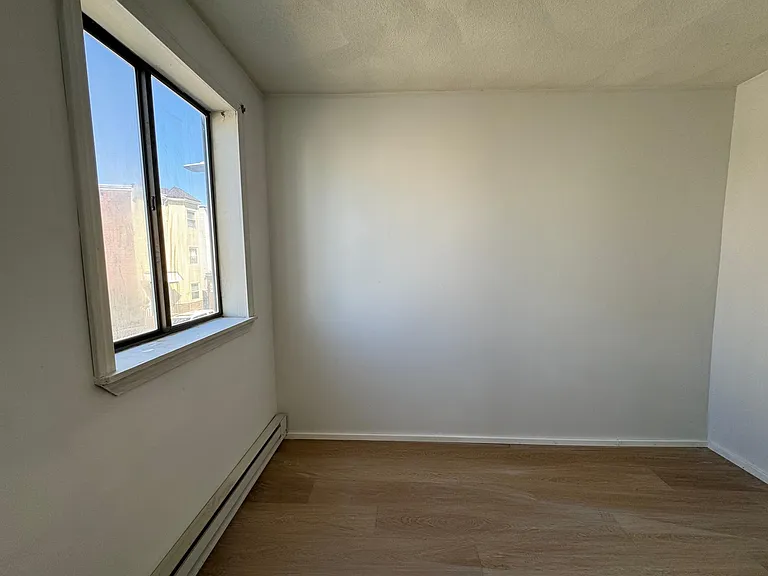 165 Bennington St #2 — Photo 6