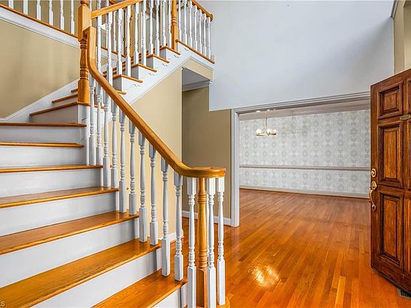 4th image of 702 Orange Ct