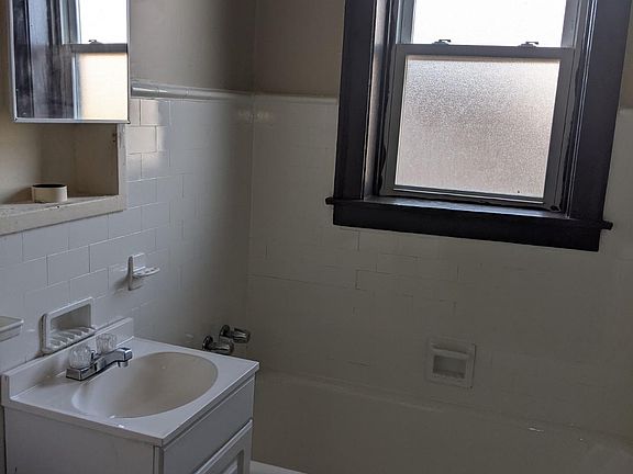 3rd image of 11343 S King Dr W #1E