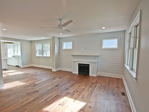 3rd image of 1210 Maryland Ave