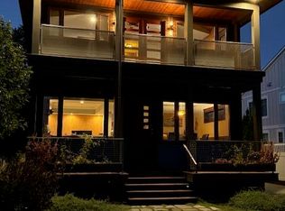 16661 Lakeview St, Spring Lake, MI 49456