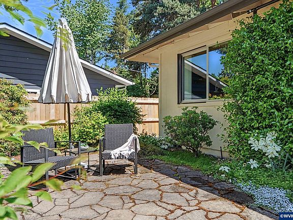 3rd image of 3590 Elderberry Dr S