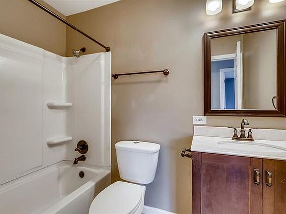 5th image of 15245 Hiawatha Trl