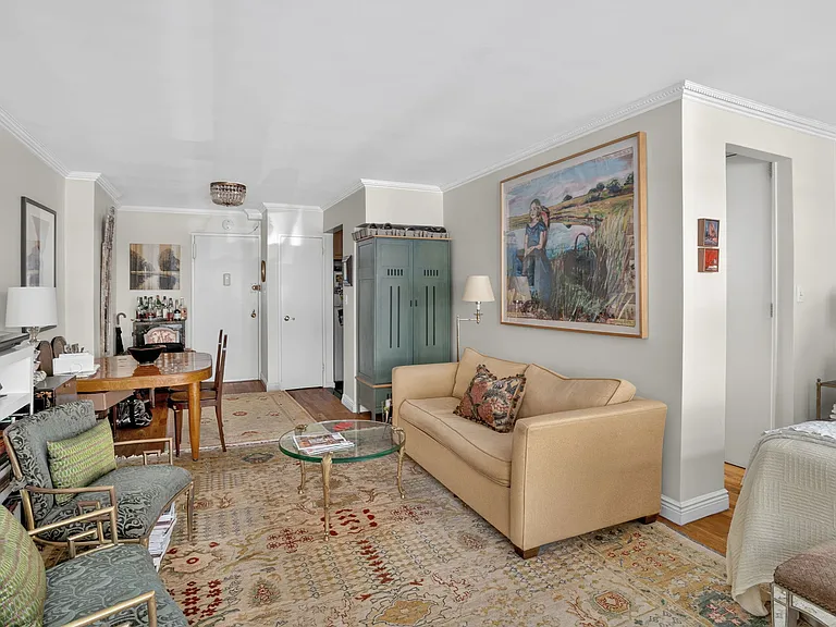 520 E 81st St #2F — Photo 7