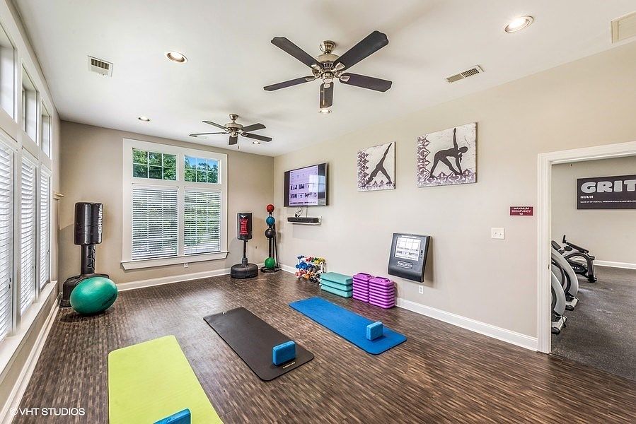 Flex Room With Fitness Space For Yoga, Spin And Pilates