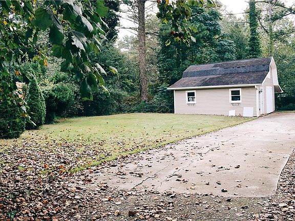 5th image of 3791 Herren Dr SW