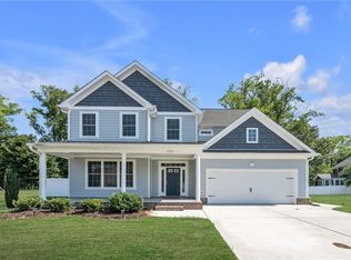 133 Bowman Dr, Suffolk, VA 23434