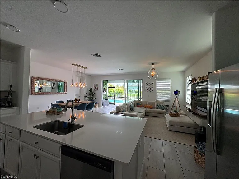 2458 Orchard St — Photo 18