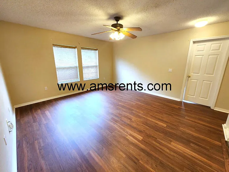 4036 Meadowlark Dr — Photo 31