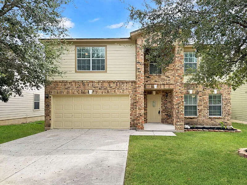 4 bed, 2.5 bath, 2296 sqft, $1,795 — Photo 1