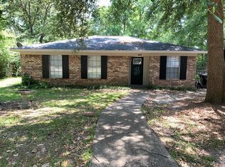 481 Scott Dr, Saraland, AL 36571