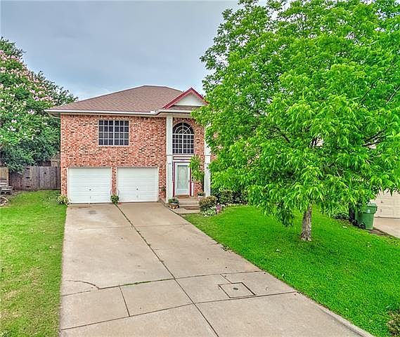 1st image of 733 Nightingale Cir