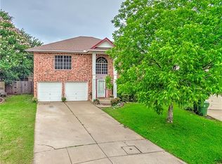 733 Nightingale Cir, Mansfield, TX 76063