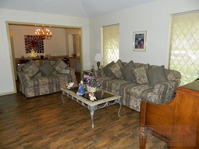 1st image of 2926 Jacaranda Dr
