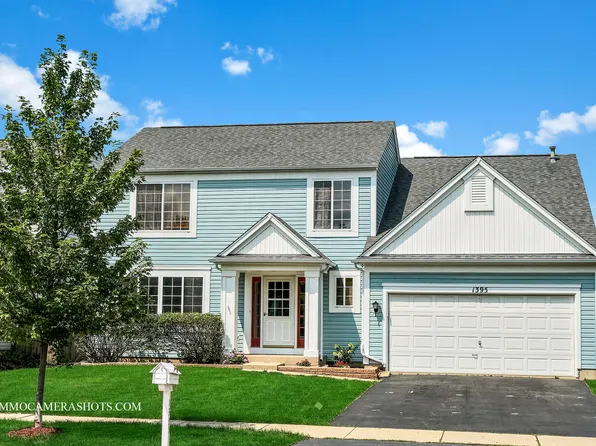 1395 E Braymore Cir, Naperville, IL 60564