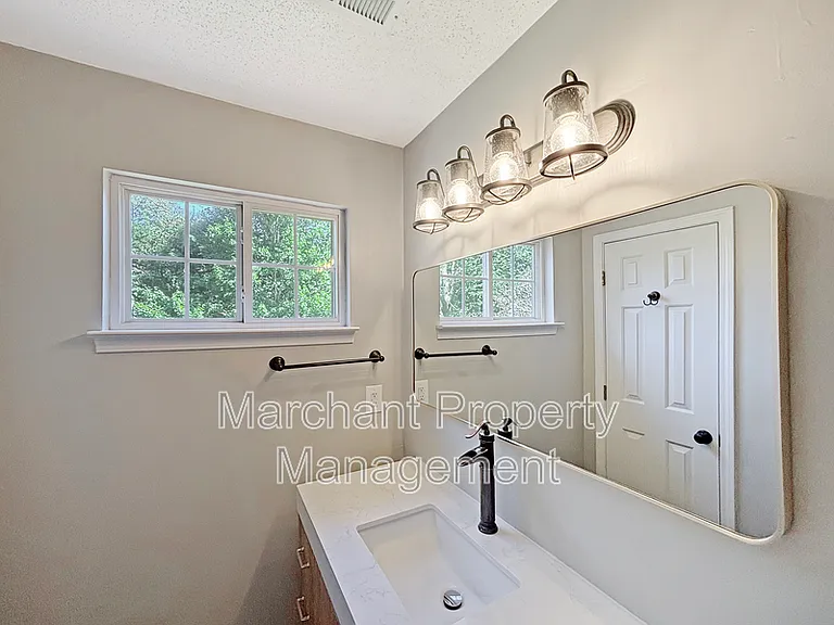 110 Golden Crest Ct — Photo 20