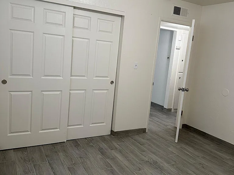 824 N Rinaldi St #2 — Photo 10